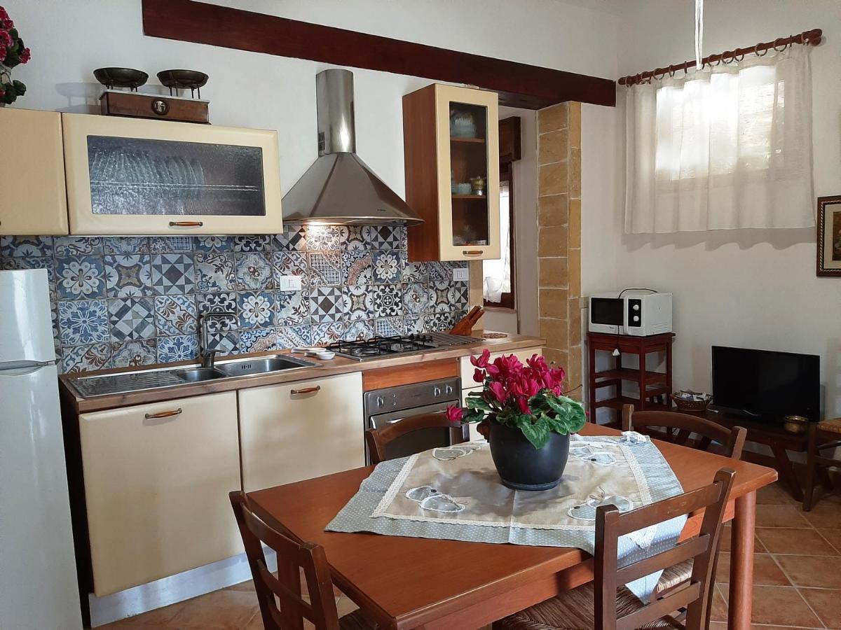 Villa Siciliana Con Piscina "Dal Picciotto" مارسالا المظهر الخارجي الصورة